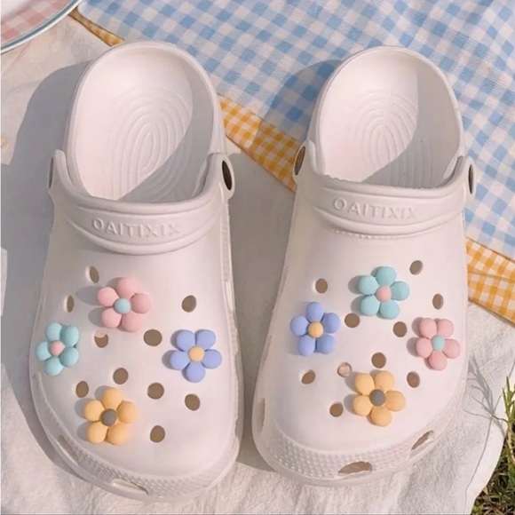 5for$10 Taylor Swift Croc Charms Croc Shoe Charms
Croc Accessories Colorful 5Pk - Picture 2 of 5